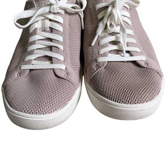 KIZIK Taupe Knit Irvine Sneaker - Picture 6 of 8